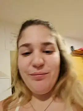 Dulcexpecado online show from March 5, 2026, 11:12 pm