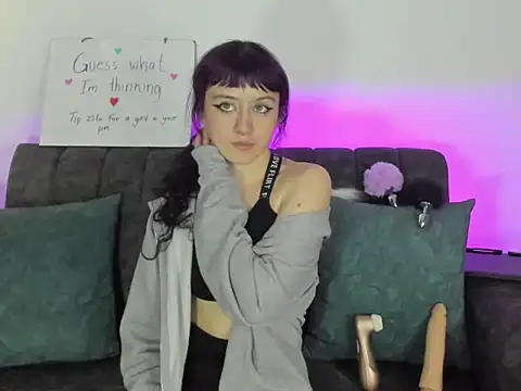 Snapshot of velmoon chatting on February 12, 2026, 6:03 pm velmoon online show from February 12, 2026, 6:03 pm