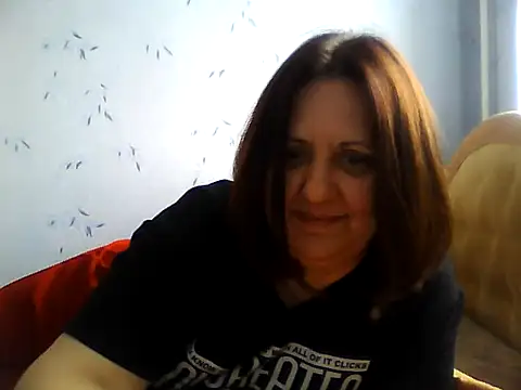 LockyCharm111 online show from May 31, 2026, 7:04 am
