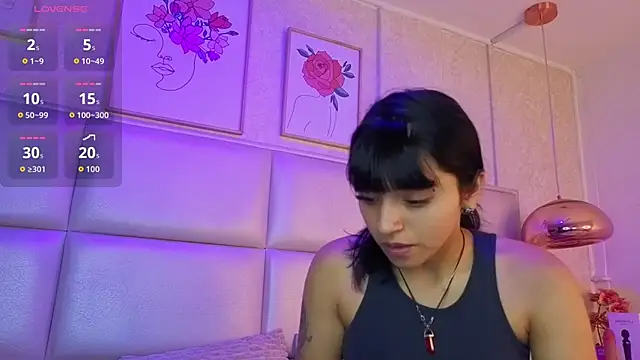 Xara u online show from May 20, 2026, 8:37 pm