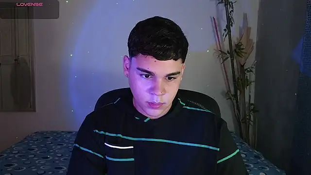 Snapshot of eithan_jonnes chatting on February 27, 2026, 8:09 pm eithan jonnes online show from February 27, 2026, 8:09 pm