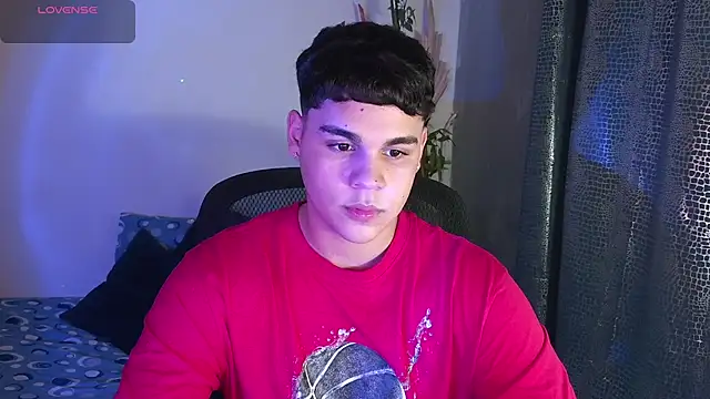 Snapshot of eithan_jonnes chatting on February 28, 2026, 9:05 pm eithan jonnes online show from February 28, 2026, 9:05 pm