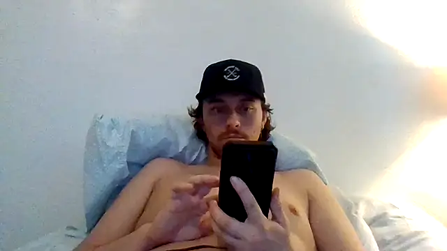 Snapshot of Tallhungandcloudy chatting on February 23, 2026, 10:18 pm Tallhungandcloudy online show from February 23, 2026, 10:18 pm