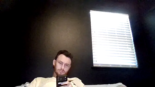 Tallhungandcloudy online show from June 27, 2026, 10:04 pm