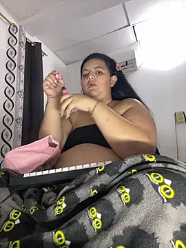 Snapshot of Isaval1007 chatting on February 11, 2026, 4:50 am Isaval1007 online show from February 11, 2026, 4:50 am