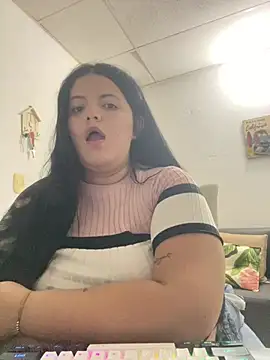 Snapshot of Isaval1007 chatting on March 4, 2026, 5:24 am Isaval1007 online show from March 4, 2026, 5:24 am