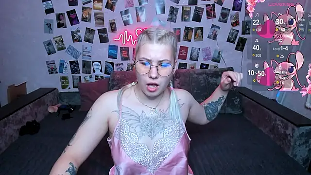 x Ulya1cutex online show from March 21, 2026, 4:21 pm