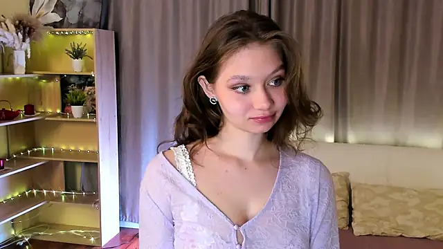 Snapshot of HolliBillig chatting on April 15, 2026, 7:58 pm HolliBillig online show from April 15, 2026, 7:58 pm