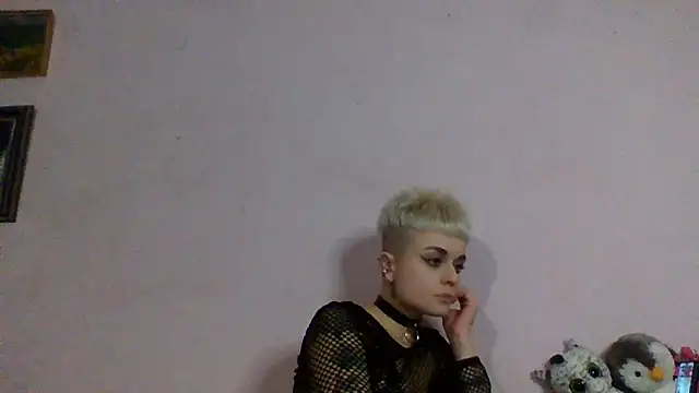 AlisaDear257 online show from April 17, 2026, 6:55 pm