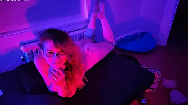 Snapshot of lilmissucubus chatting on April 11, 2026, 7:45 am lilmissucubus online show from April 11, 2026, 7:45 am