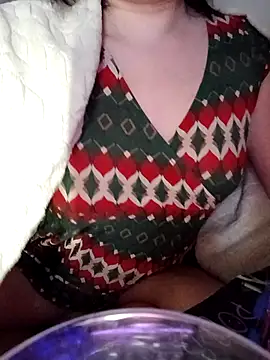 Snapshot of HornyCumBitch chatting on February 13, 2026, 2:46 pm HornyCumBitch online show from February 13, 2026, 2:46 pm