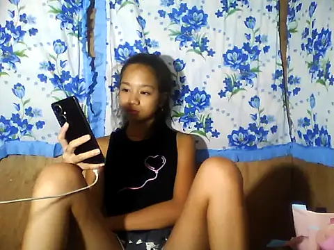 Asianpinay Skinny1818 online show from May 15, 2026, 9:44 pm
