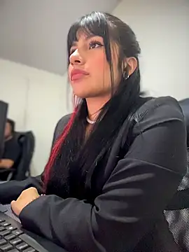 Snapshot of nyx__x chatting on February 25, 2026, 8:07 pm nyx x online show from February 25, 2026, 8:07 pm