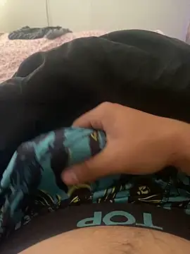 Snapshot of tuloncitoylk chatting on February 11, 2026, 11:48 am tuloncitoylk online show from February 11, 2026, 11:48 am