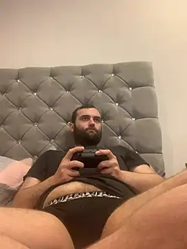 Snapshot of Mr_Findom chatting on March 25, 2026, 3:12 am Mr Findom online show from March 25, 2026, 3:12 am