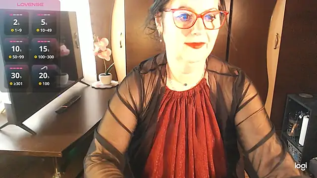 Snapshot of exiMIlf chatting on February 28, 2026, 12:28 pm exiMIlf online show from February 28, 2026, 12:28 pm