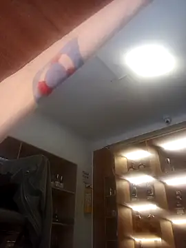 eva vidal  online show from April 28, 2026, 4:34 pm