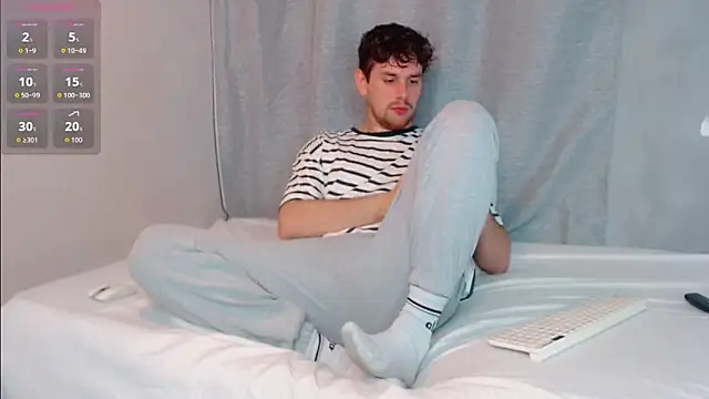 Snapshot of Luc_7 chatting on March 9, 2026, 9:08 pm Luc 7 online show from March 9, 2026, 9:08 pm