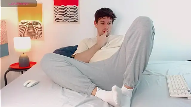 Snapshot of Luc_7 chatting on March 26, 2026, 9:09 pm Luc 7 online show from March 26, 2026, 9:09 pm