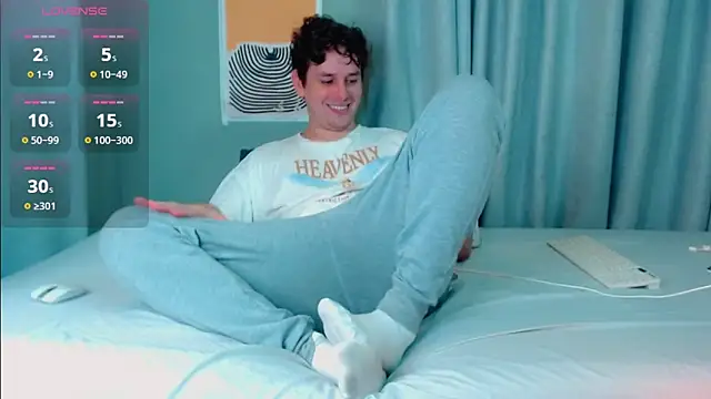 Snapshot of Luc_7 chatting on April 13, 2026, 9:42 pm Luc 7 online show from April 13, 2026, 9:42 pm