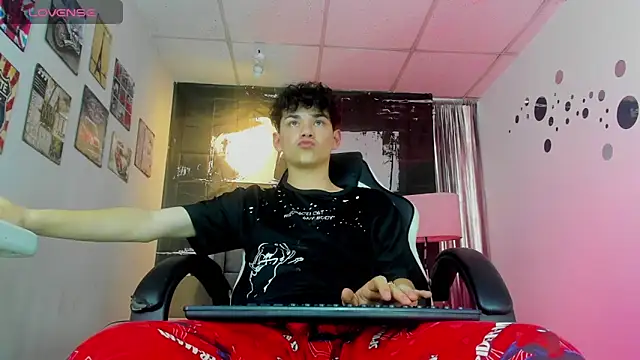 Philippsx online show from April 8, 2026, 9:26 pm