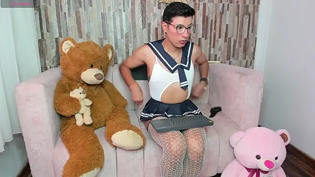 Miissy  online show from May 12, 2026, 7:33 pm