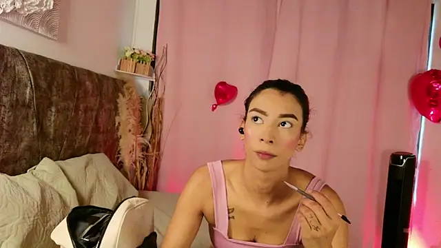 MelanyStone  online show from February 20, 2026, 1:11 pm