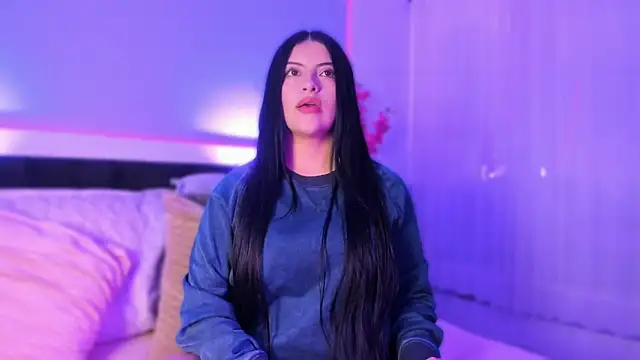 Snapshot of Pau_Rios chatting on February 28, 2026, 7:37 pm Pau Rios online show from February 28, 2026, 7:37 pm