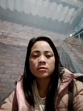 Snapshot of molly-xx chatting on February 13, 2026, 12:39 am molly-xx online show from February 13, 2026, 12:39 am