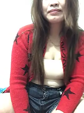 Snapshot of newbaby1 chatting on February 14, 2026, 1:41 pm newbaby1 online show from February 14, 2026, 1:41 pm