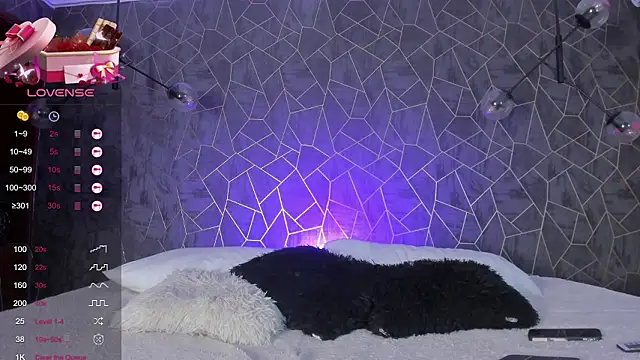 vaelina angels online show from February 26, 2026, 11:42 am