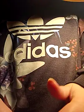 Snapshot of ShySweetheart chatting on February 22, 2026, 5:40 am ShySweetheart online show from February 22, 2026, 5:40 am