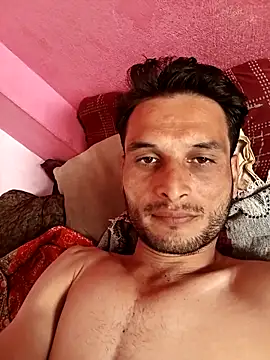 Snapshot of Beinghorny83 chatting on February 23, 2026, 9:39 am Beinghorny83 online show from February 23, 2026, 9:39 am