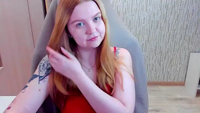 AnitaXVine online show from April 15, 2026, 7:10 pm