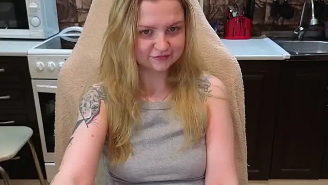 Snapshot of AnitaXVine chatting on June 29, 2026, 9:04 pm AnitaXVine online show from June 29, 2026, 9:04 pm