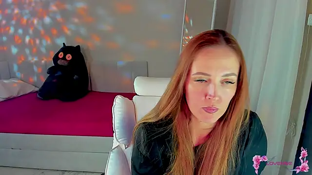 Snapshot of she_wolf chatting on March 31, 2026, 1:11 pm she wolf online show from March 31, 2026, 1:11 pm