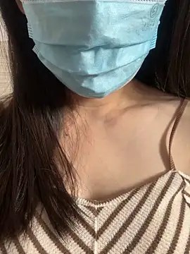 Snapshot of YaoYao-97 chatting on February 24, 2026, 3:37 am YaoYao-97 online show from February 24, 2026, 3:37 am