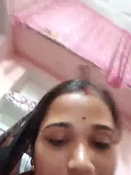 Deepjakolirr online show from May 19, 2026, 2:29 am