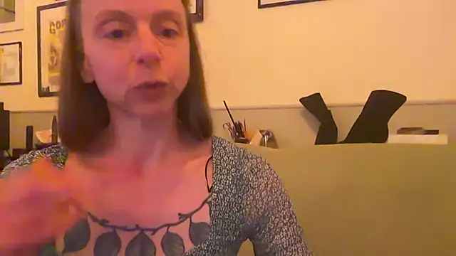 Snapshot of Sexwestworld chatting on May 5, 2026, 7:49 am Sexwestworld online show from May 5, 2026, 7:49 am
