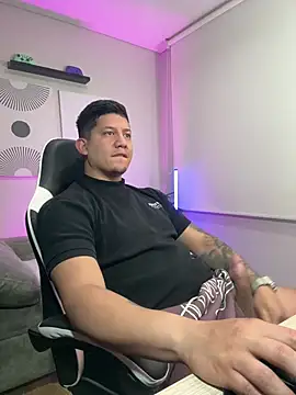  robertobaggioo online show from February 22, 2026, 12:26 pm