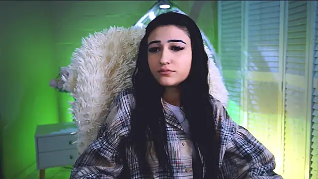 TerezaRobinson online show from February 19, 2026, 1:07 pm