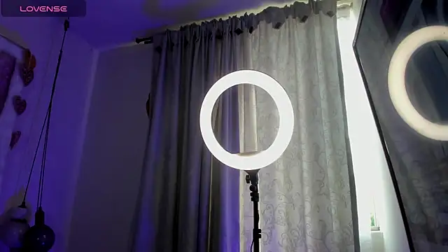 Chhloe69 online show from February 11, 2026, 2:55 pm