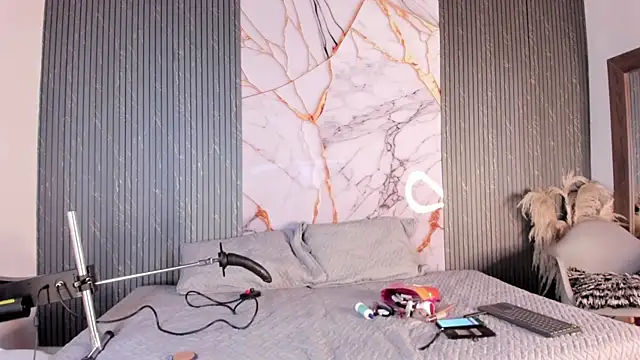 raven noctis  online show from February 26, 2026, 1:54 pm