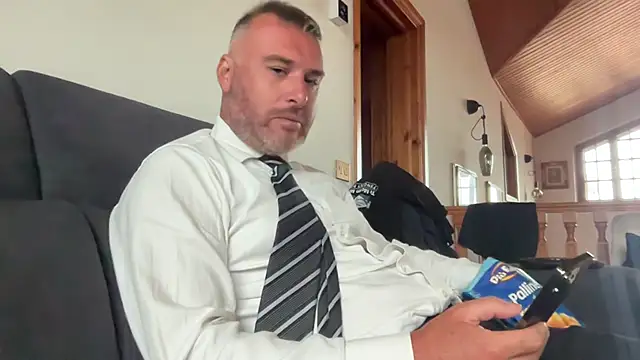 marcovik1 online show from April 14, 2026, 10:21 am