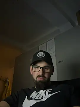 xxxsharkexxx online show from February 12, 2026, 8:15 pm