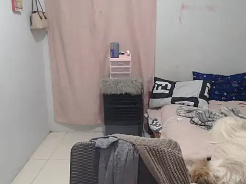 Snapshot of MiMi_yeah00 chatting on March 14, 2026, 4:23 pm MiMi yeah00 online show from March 14, 2026, 4:23 pm