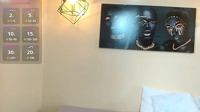 Snapshot of Eve_Bennett chatting on March 3, 2026, 5:30 pm Eve Bennett online show from March 3, 2026, 5:30 pm