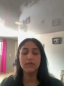 Curvy sweet online show from March 22, 2026, 3:59 pm