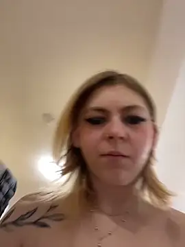 Snapshot of Milli-Kiss chatting on February 13, 2026, 10:44 am Milli-Kiss online show from February 13, 2026, 10:44 am