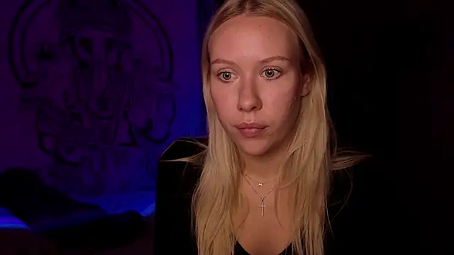 pureeangel online show from March 4, 2026, 8:04 pm